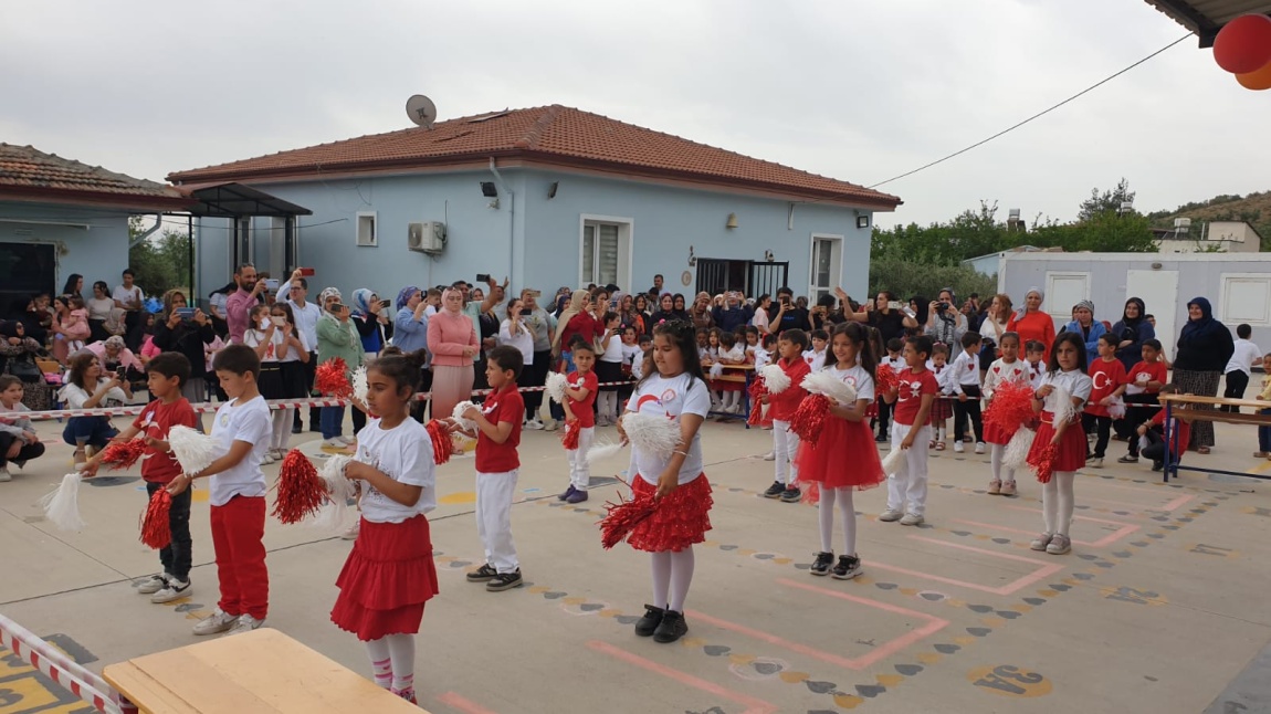 23 NİSAN COŞKUSU OKULUMUZU SARDI!